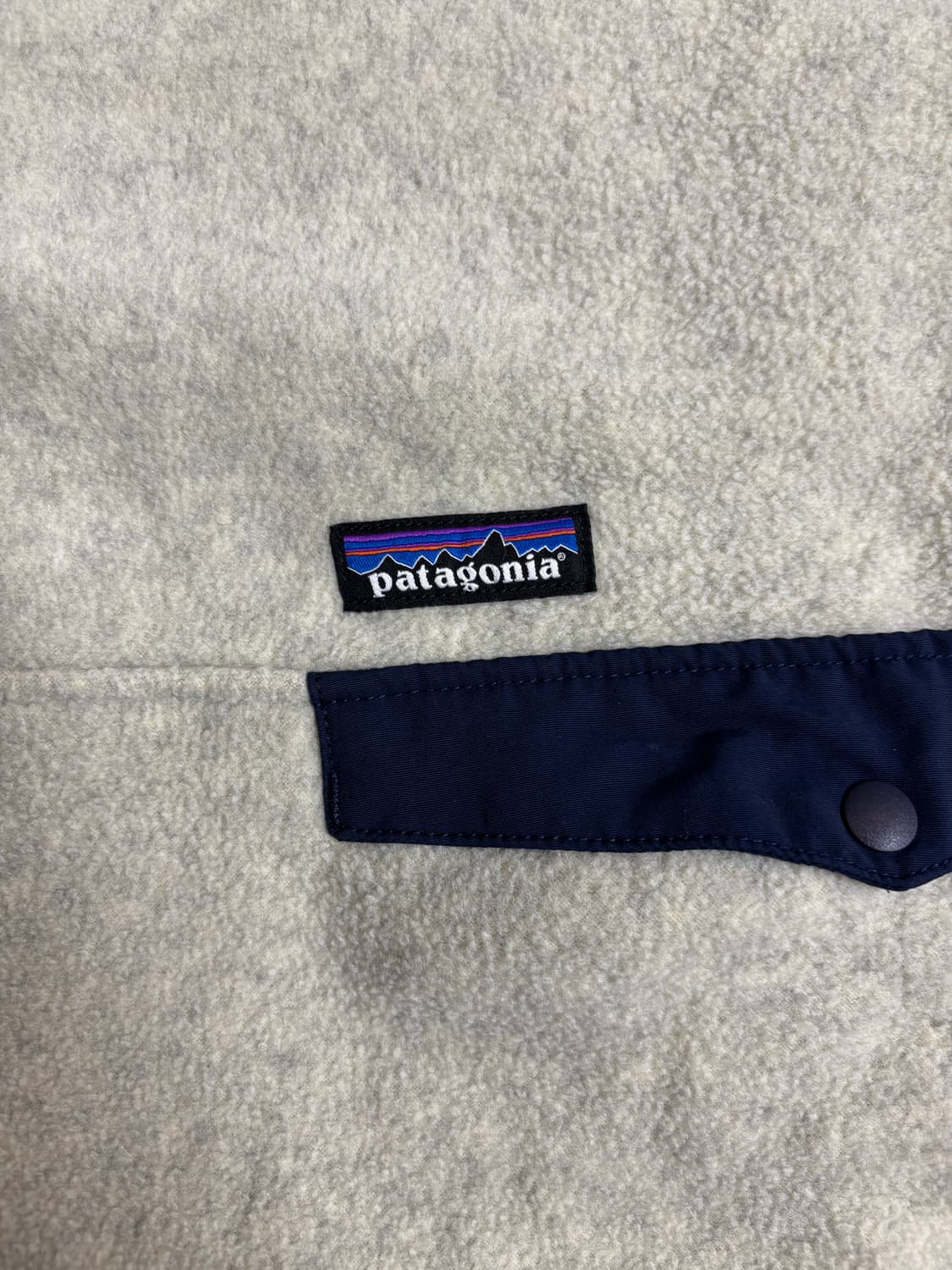 파타고니아 헤비웨이트 신칠라 L 사이즈 판매합니다. 상품이미지4