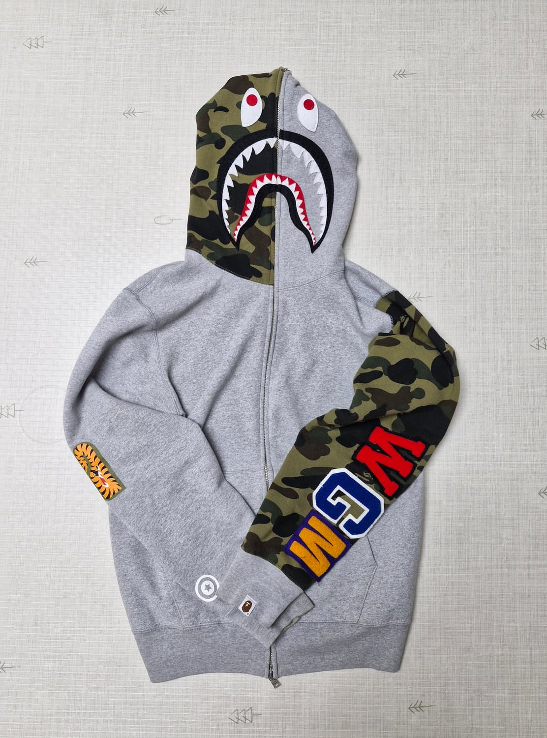 베이프 반카모 후드집업 총장66 상품이미지2