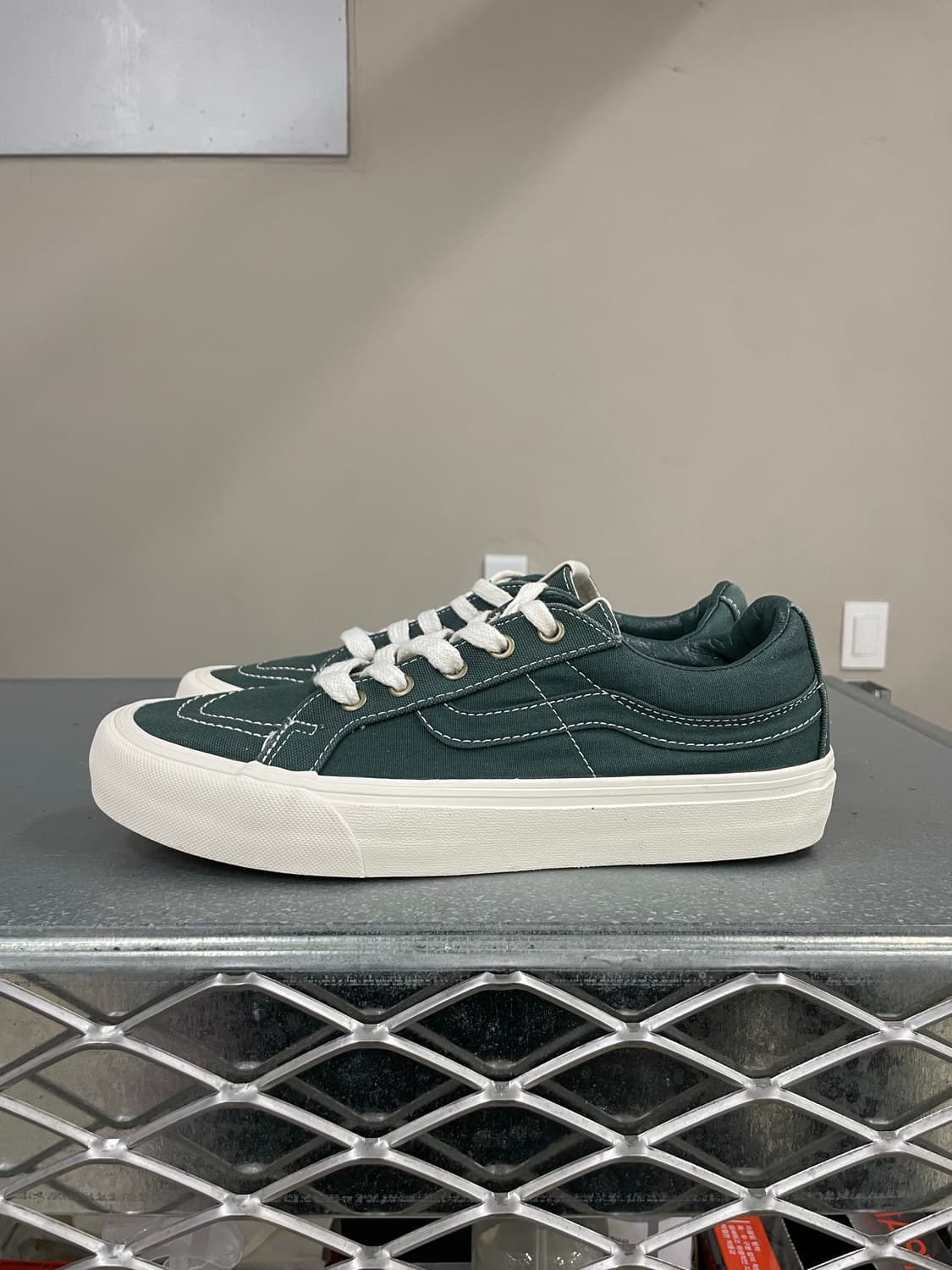 반스 에코 띠어리 로우 270 상품이미지1