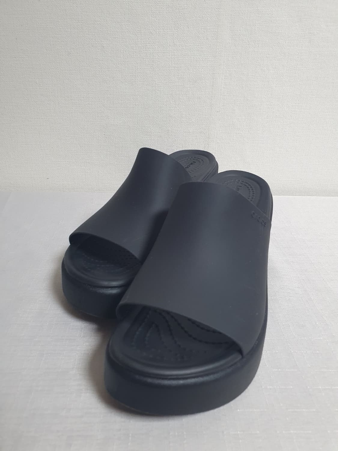 230mm 크록스 브루클린 슬라이드 가보시힐 블랙  상품이미지4