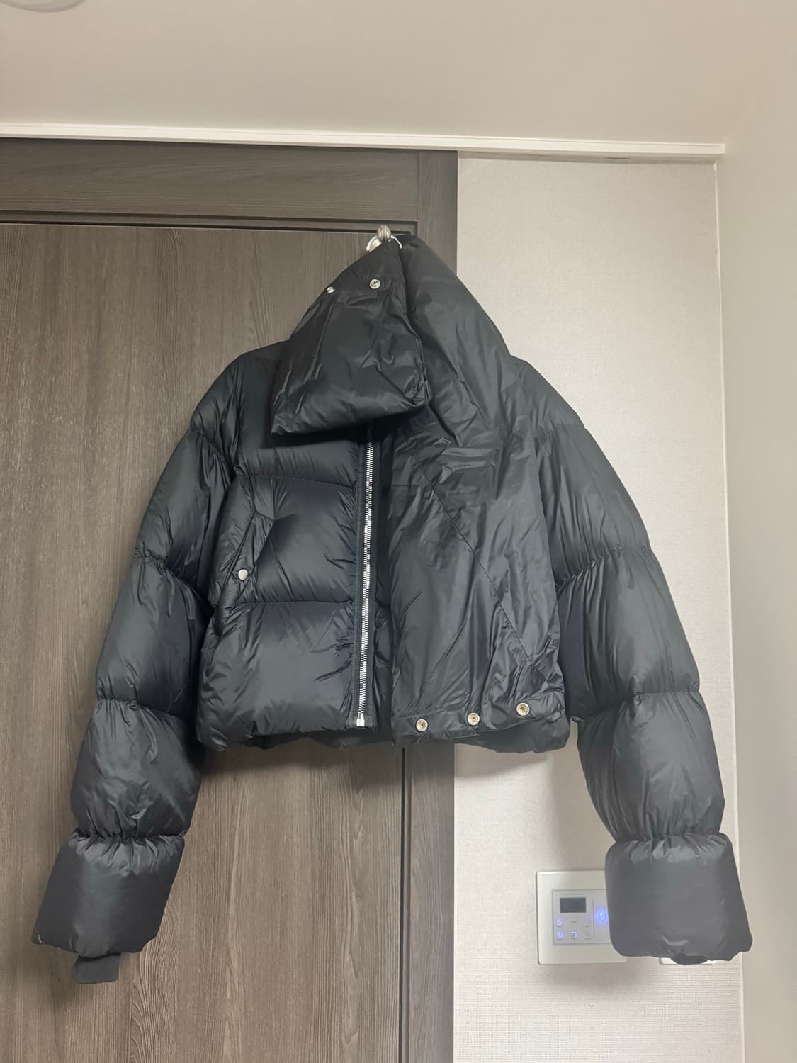 릭오웬스 룩소르 퍼넬넥 크롭 패딩 38size 상품이미지6