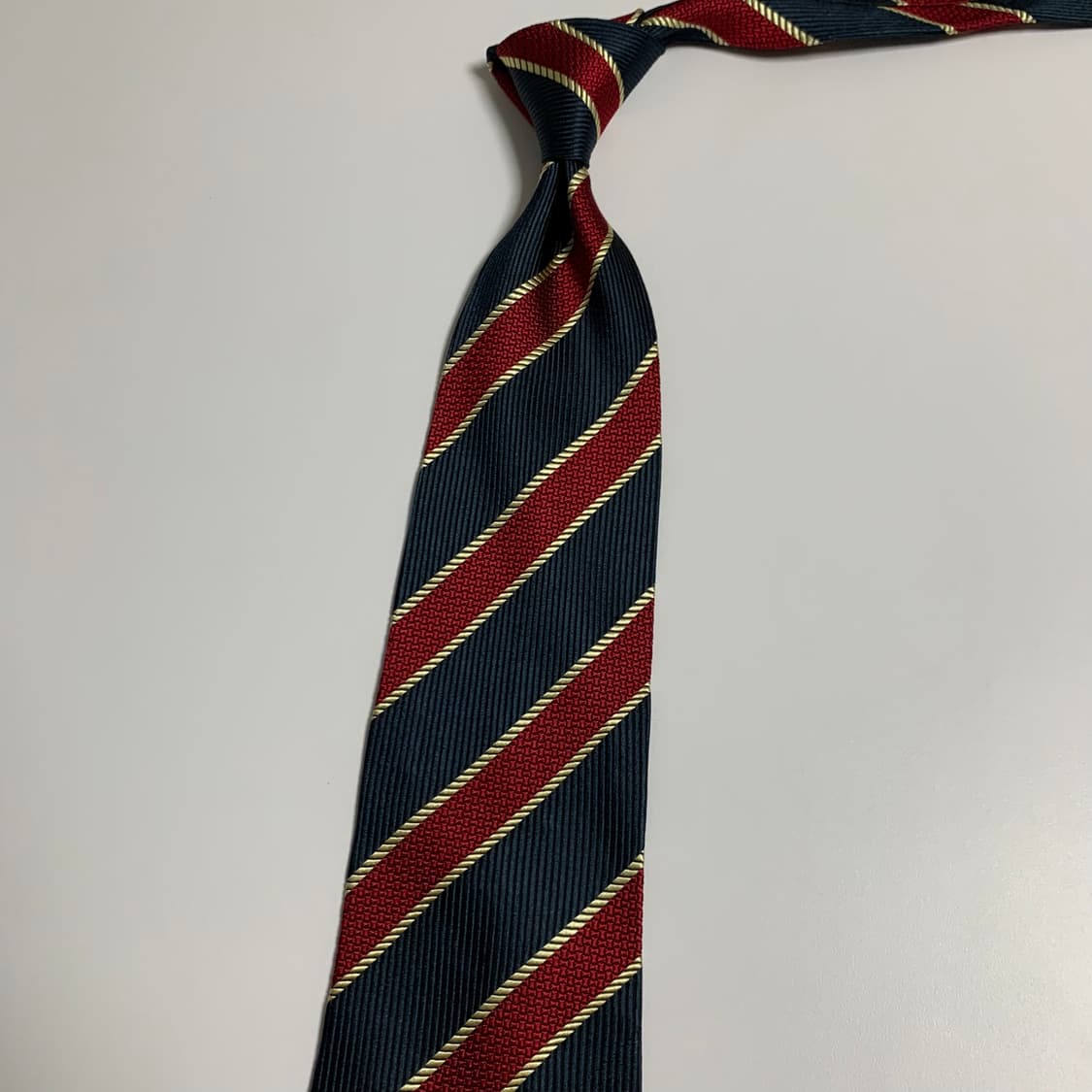 버버리(BURBERRY) 심플로고 스트라이프 클래식넥타이 명품 A+ 상품이미지8