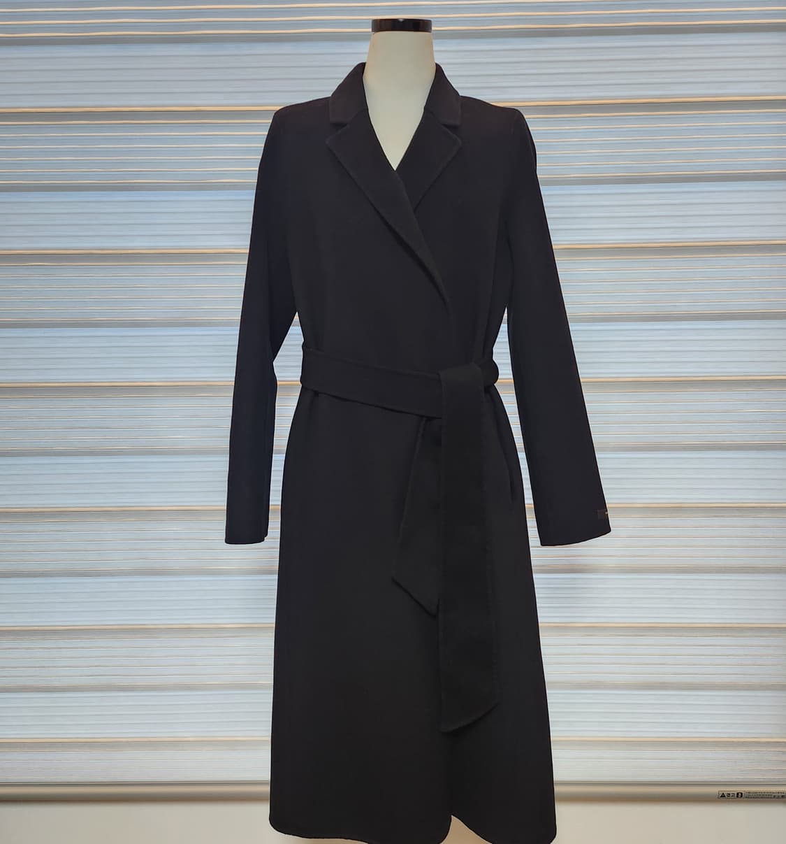 《새상품》핸드메이드(울80%) 롱 코트 상품이미지1