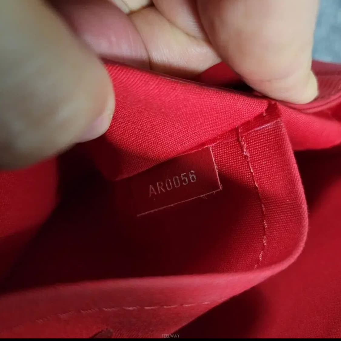 루이비통 에삐 숄더백 상품이미지10