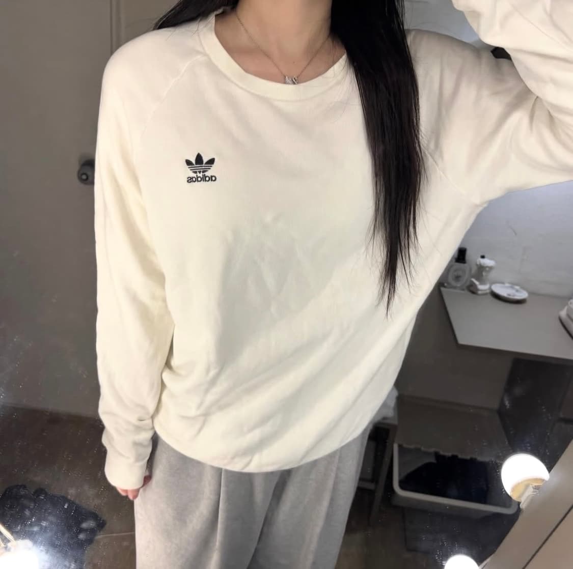 아디다스 불꽃 파이어버드 로고 맨투맨 🤍 상품이미지2