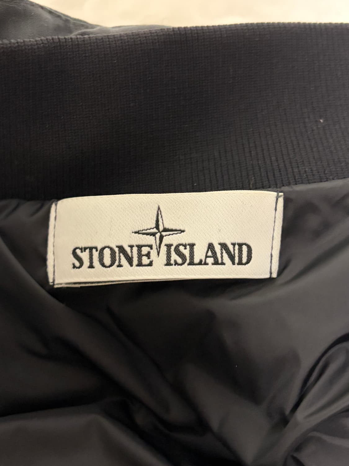 스톤아일랜드 패딩조끼 상품이미지2