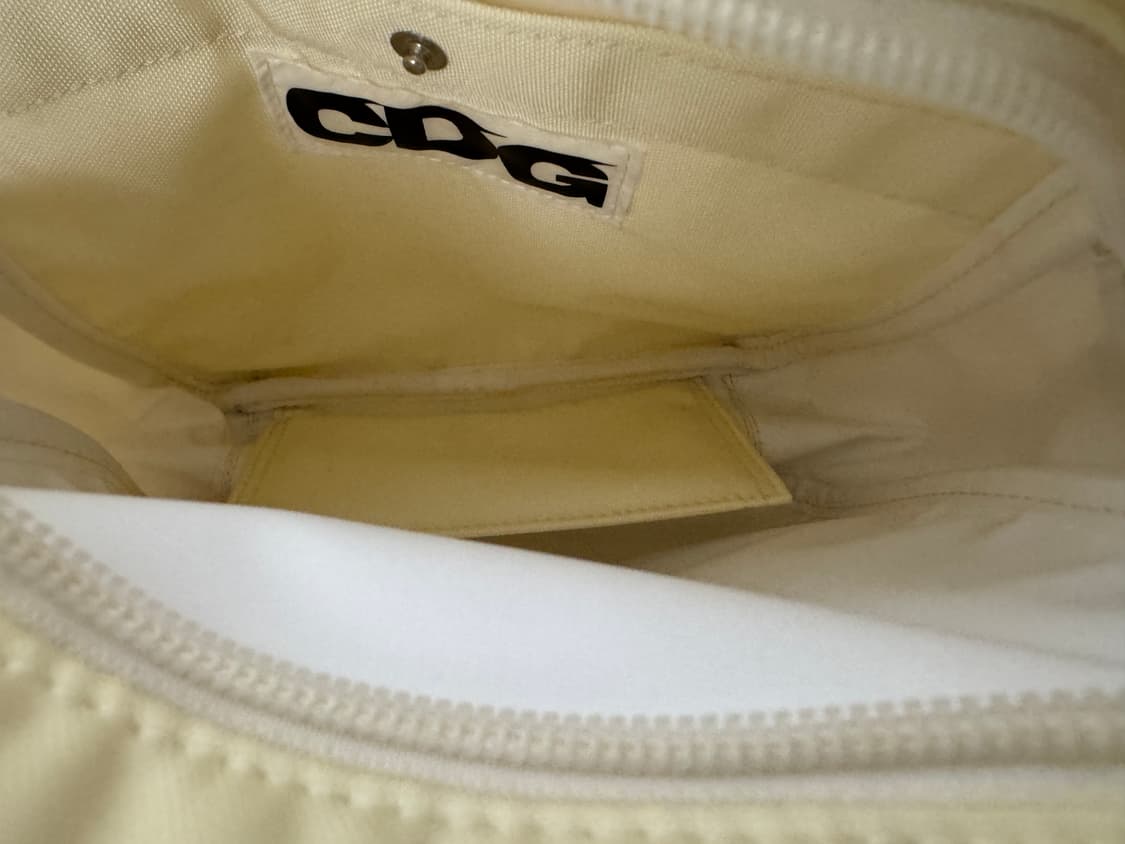 CDG 크로스백 아이보리 S 사이즈 상품이미지6