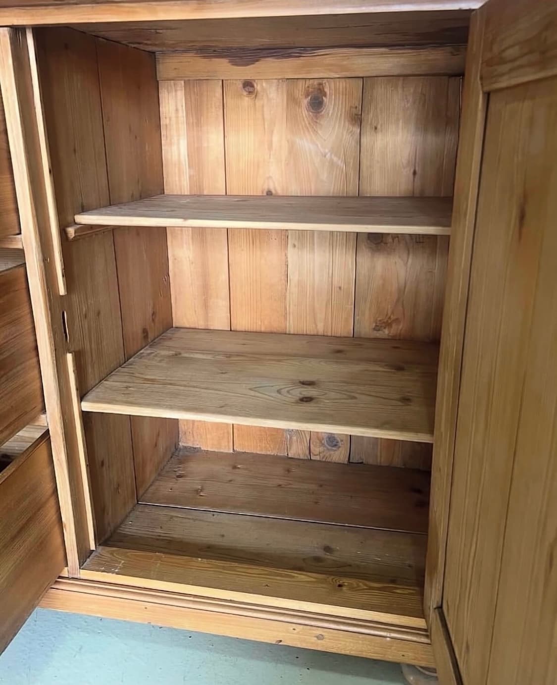 빈티지가구 앤틱가구 영국 파인 싱글 도어 컵보드 캐비넷 상품이미지6