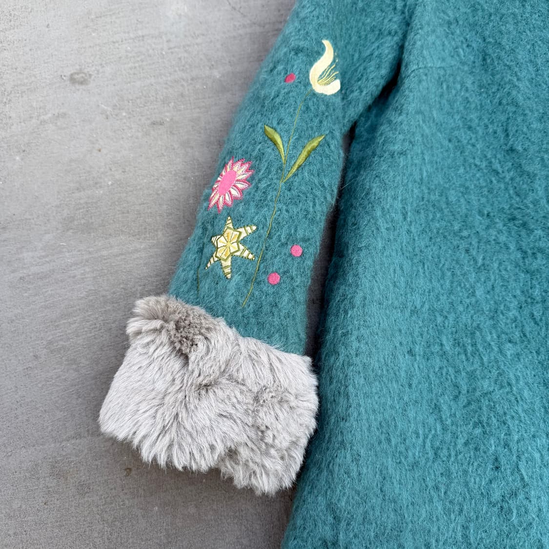 JOCOMOMOLA 민트 트리밍 퍼 코트 상품이미지2