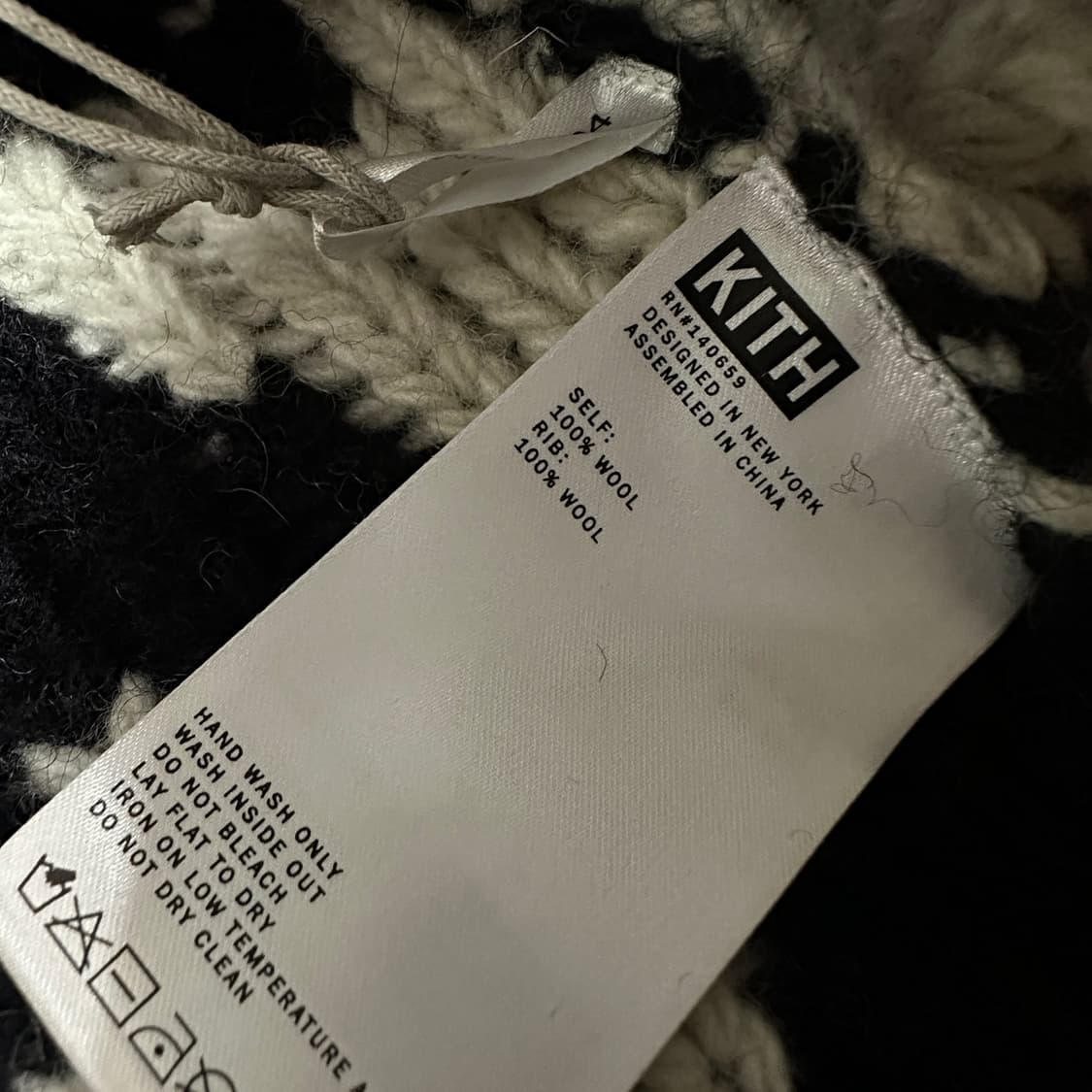 KITH doubtless peaks full zip cardigan 상품이미지6