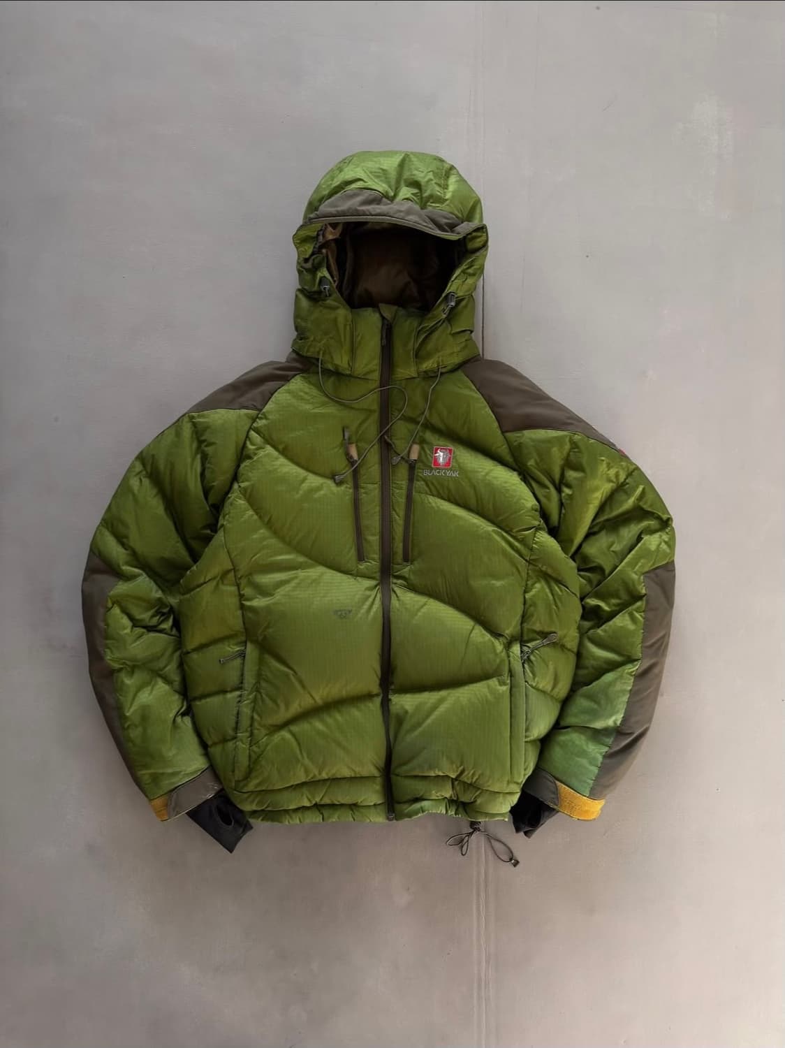 빈티지 블랙야크 다운 자켓 상품이미지1