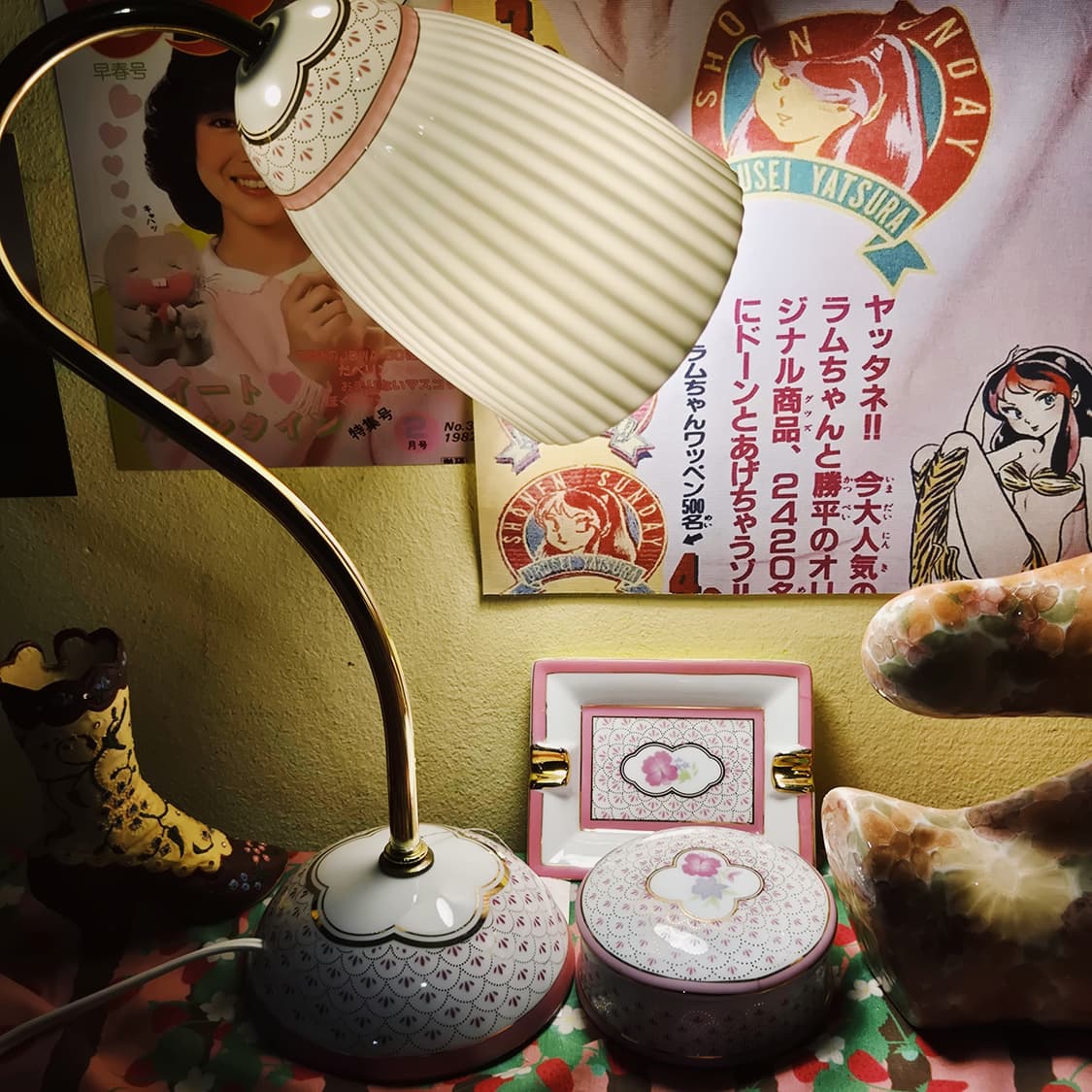 90s 키시마 백자 핑크 플로랄 테이블&램프 세트 상품이미지9