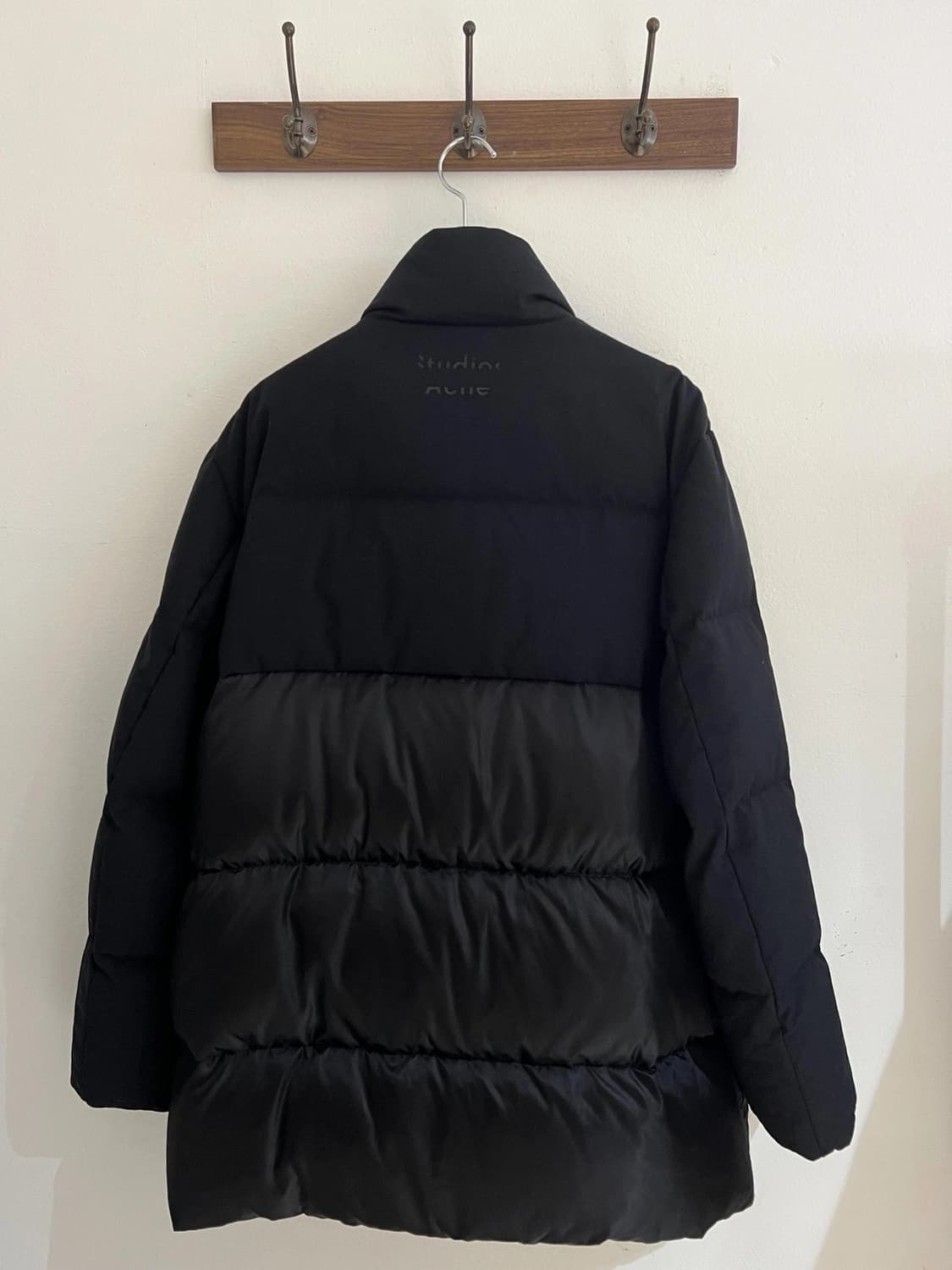 아크네 스튜디오 패딩 상품이미지3