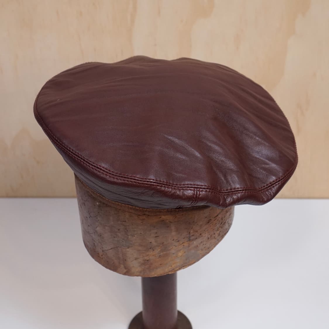 로에베 램스킨 베레모 모자 상품이미지2