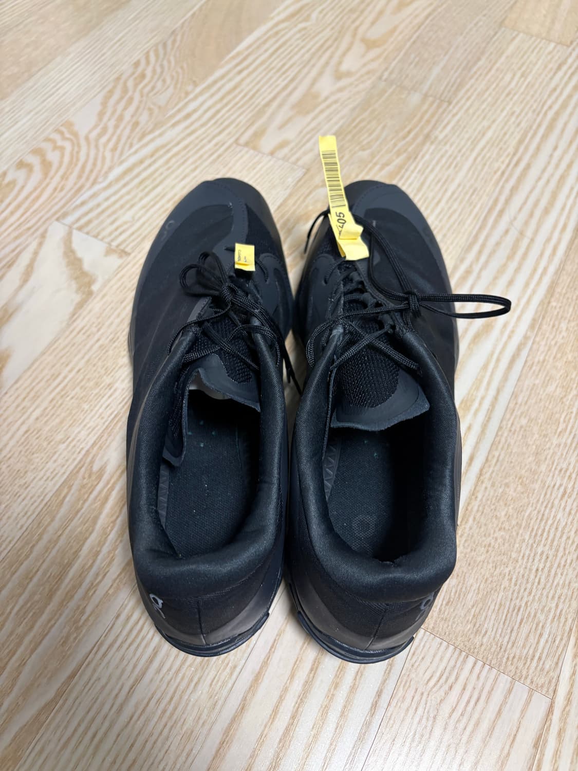 온러닝 파프 클라우드벤쳐 피크 올블랙 상품이미지2