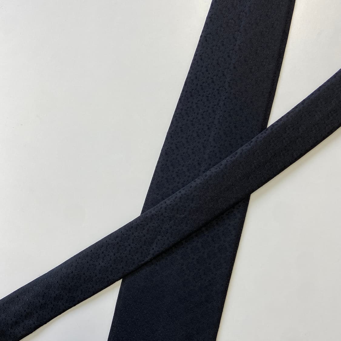 끌로에(chloe) 명품 정품 블랙넥타이 상품이미지4