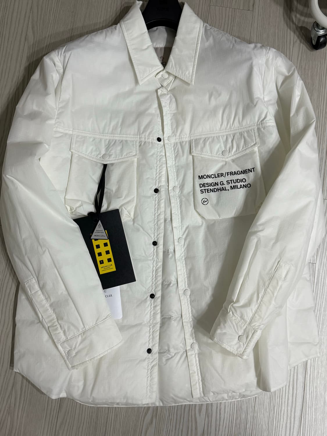 몽클레어 프라그먼트 패디드 셔츠 4사이즈  상품이미지1