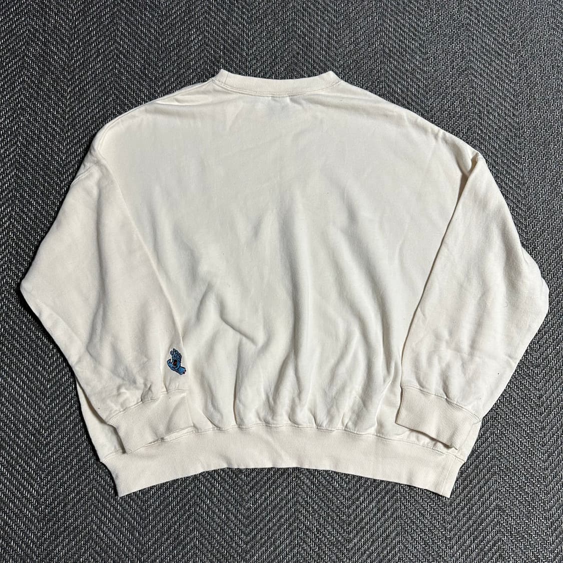 Santa Cruz 레오파드 로고 크롭 맨투맨 상품이미지2