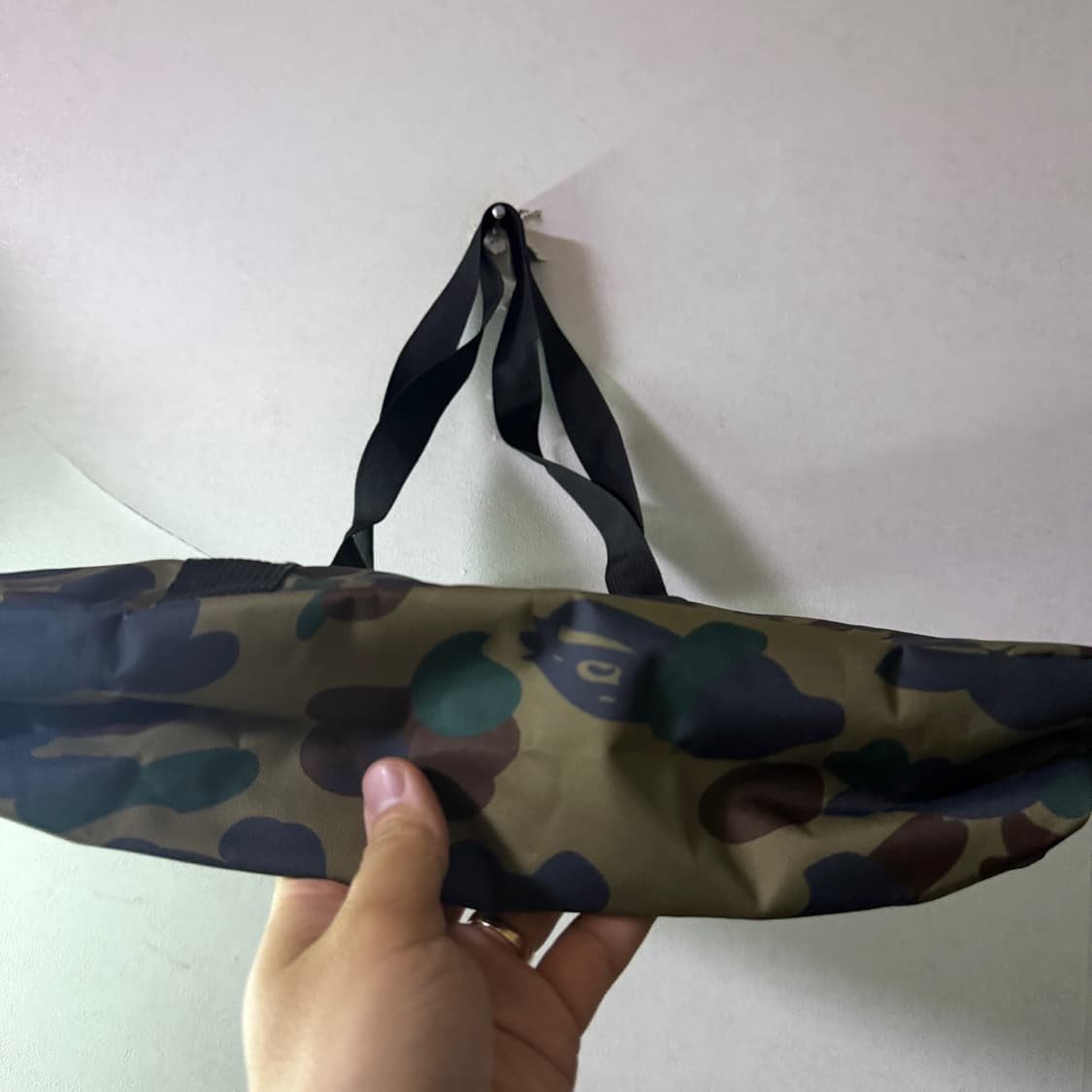베이프 카모플라주 패턴 숄더백 상품이미지3