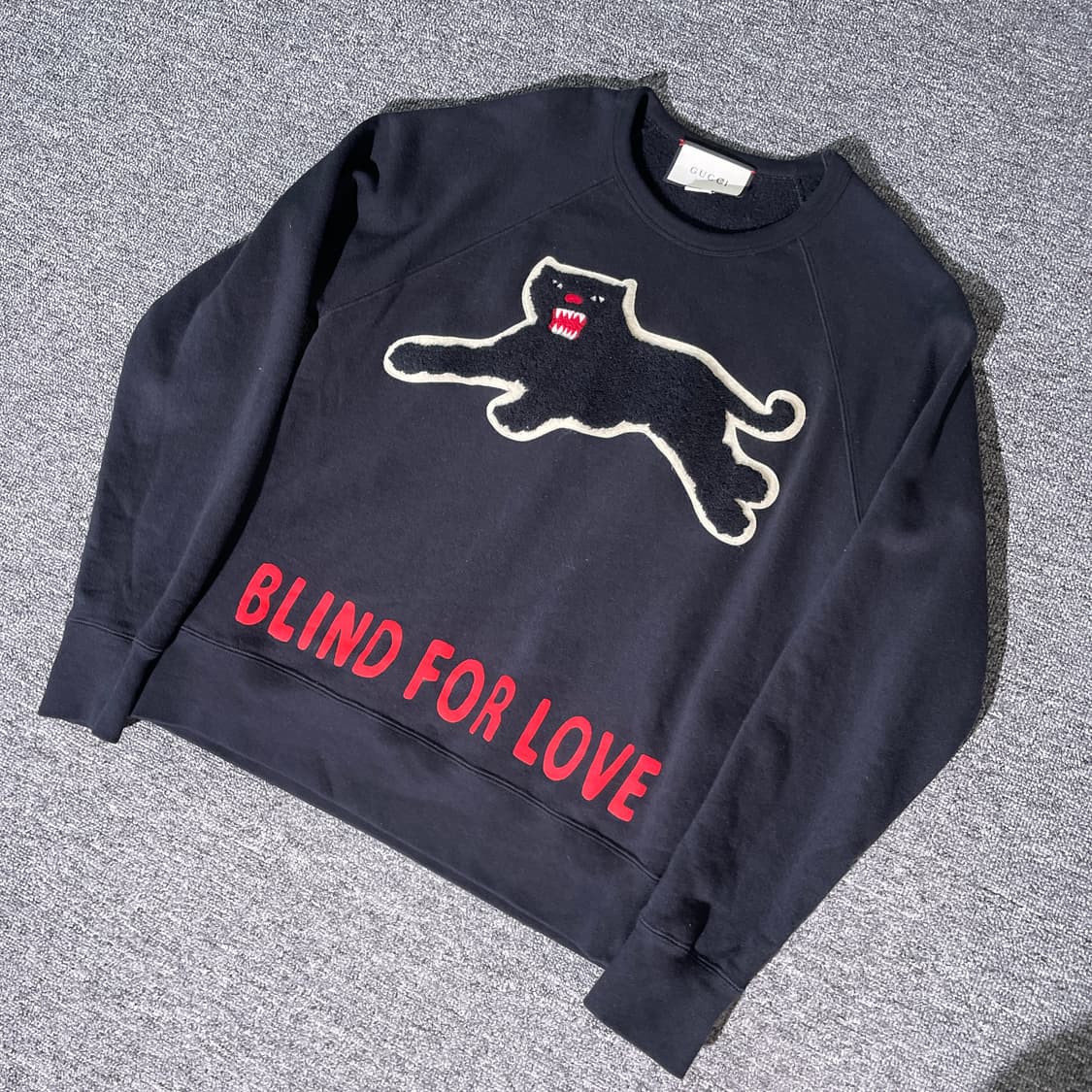 구찌 BLIND FOR LOVE 스웻셔츠 맨투맨 S(정식수입 정품) 상품이미지1