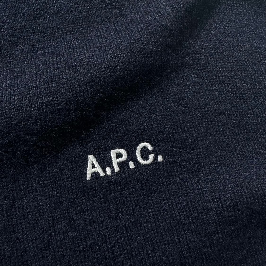 (매장판) 아페쎄 리플레이 로고 가디건 상품이미지5