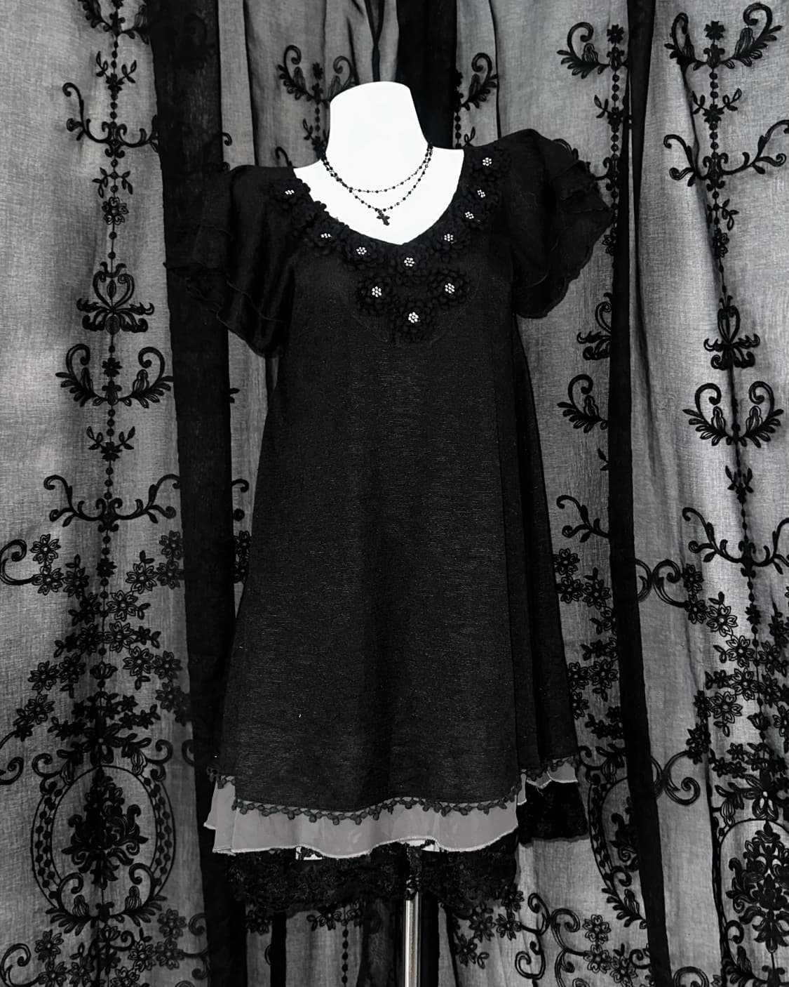 black gothic flower ruffle dress 상품이미지1