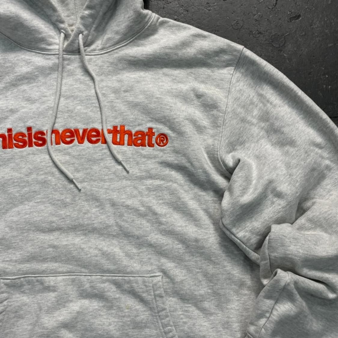 100 디스이즈네버댓 후드티 상품이미지2