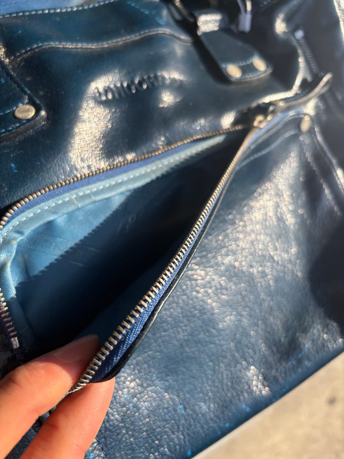 히피 딥블루 레더 멀티 포켓 토트백 상품이미지4