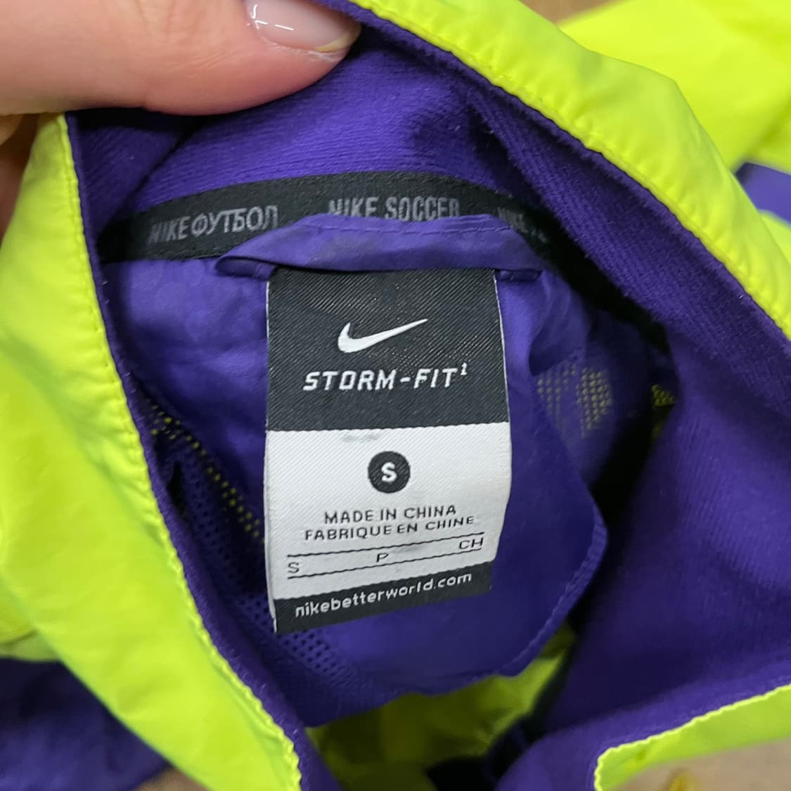 [정품/S] 나이키 바람막이 형광 퍼플 b10 상품이미지5