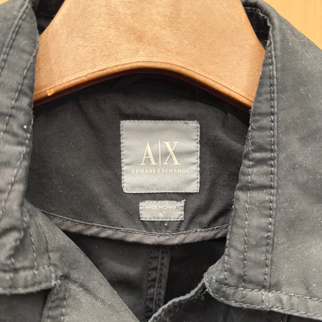 아르마니 익스체인지 코트 랩 버튼업 셔링 밴딩 디테일 슬림핏 블랙 상품이미지6