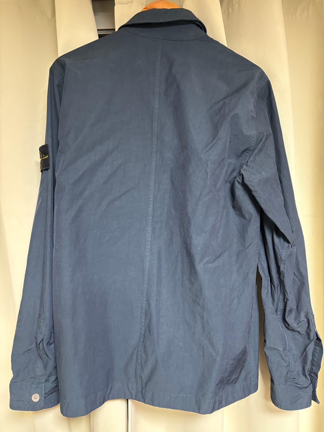 스톤아일랜드 와펜패치 버튼다운 포켓셔츠 (M) 상품이미지3