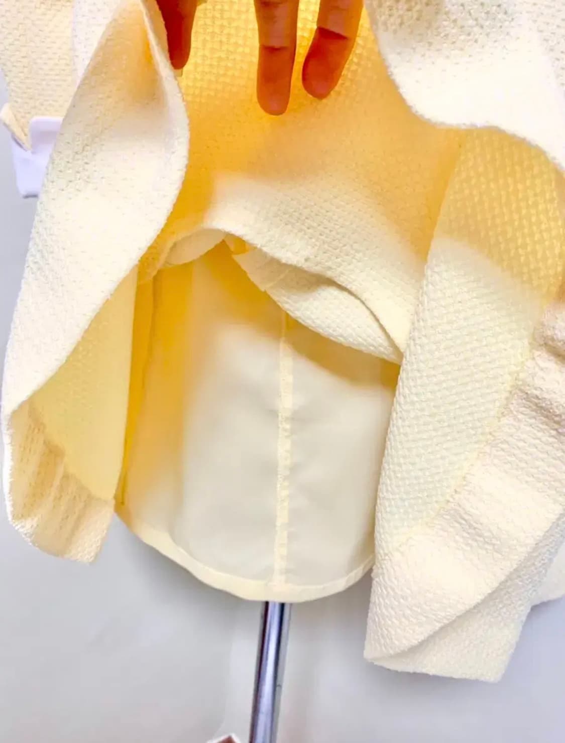 새제품ㅡ플라스틱아일랜드 연노랑색 플레어 원피스 55 상품이미지5