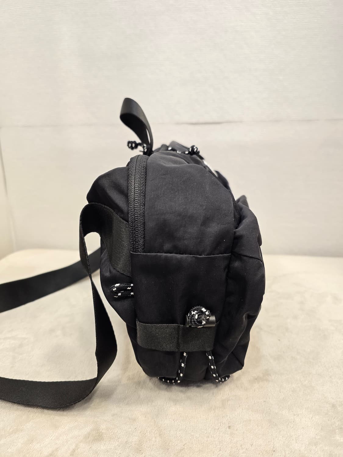 거의새거) 마테마틱 튜링 W20 슬링백 크로스백 블랙 상품이미지5