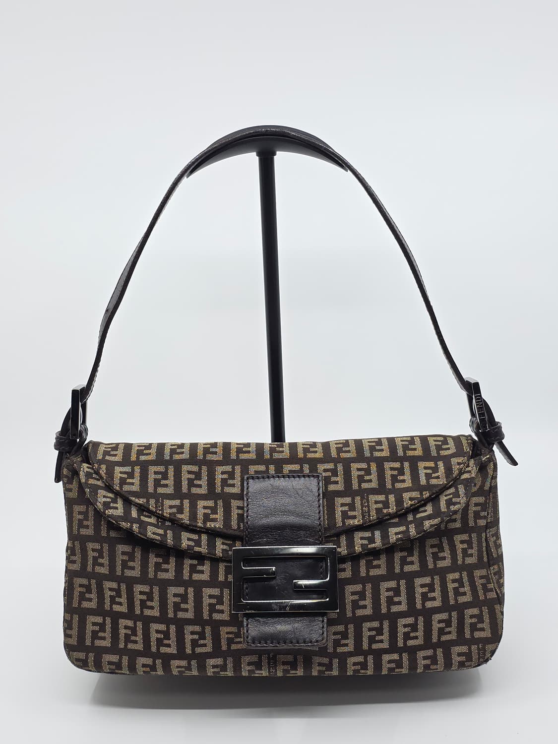 펜디 주카 맘마백 더블플랩 상품이미지1