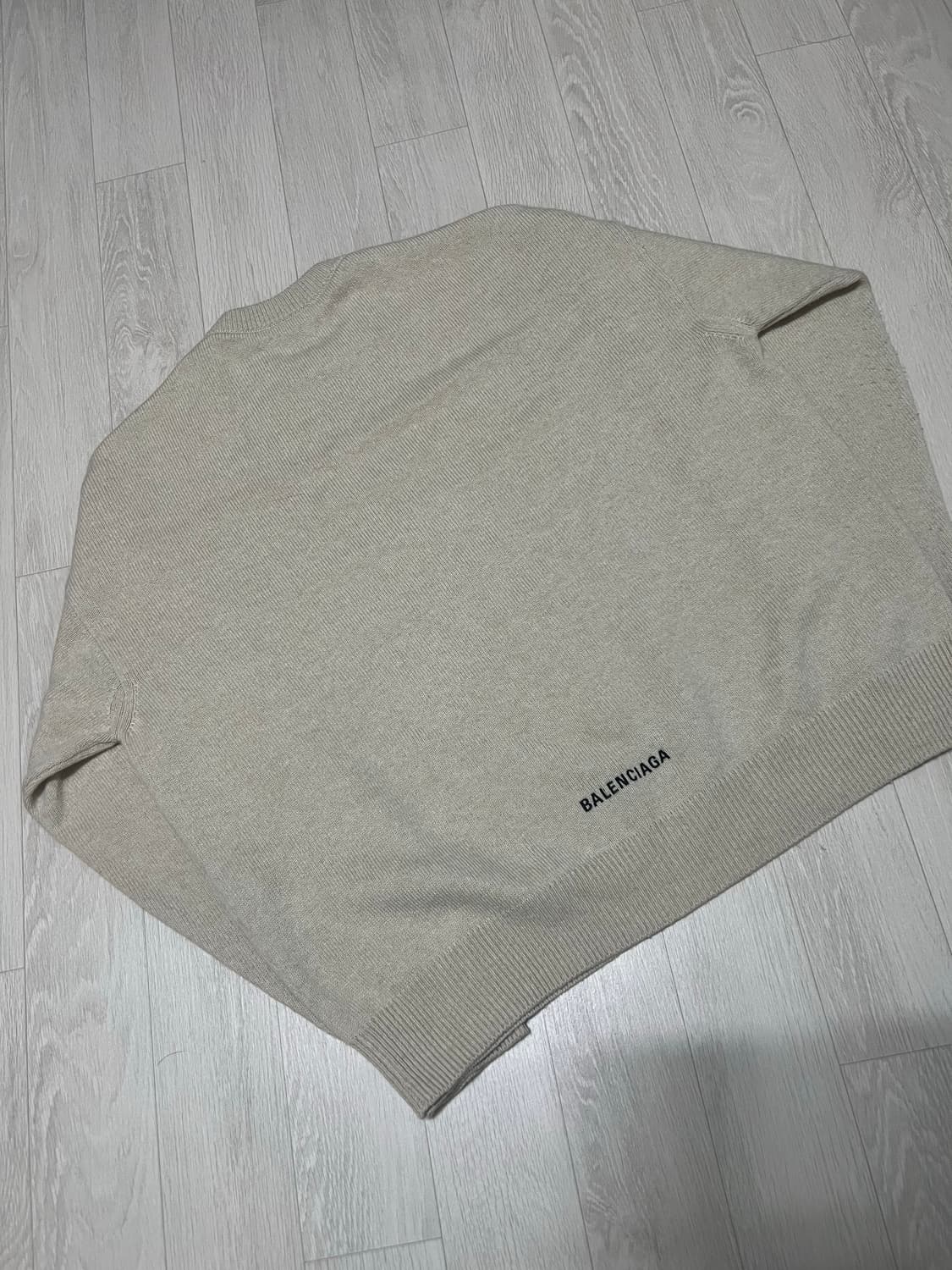 발렌시아가 캐시미어 니트 상품이미지2