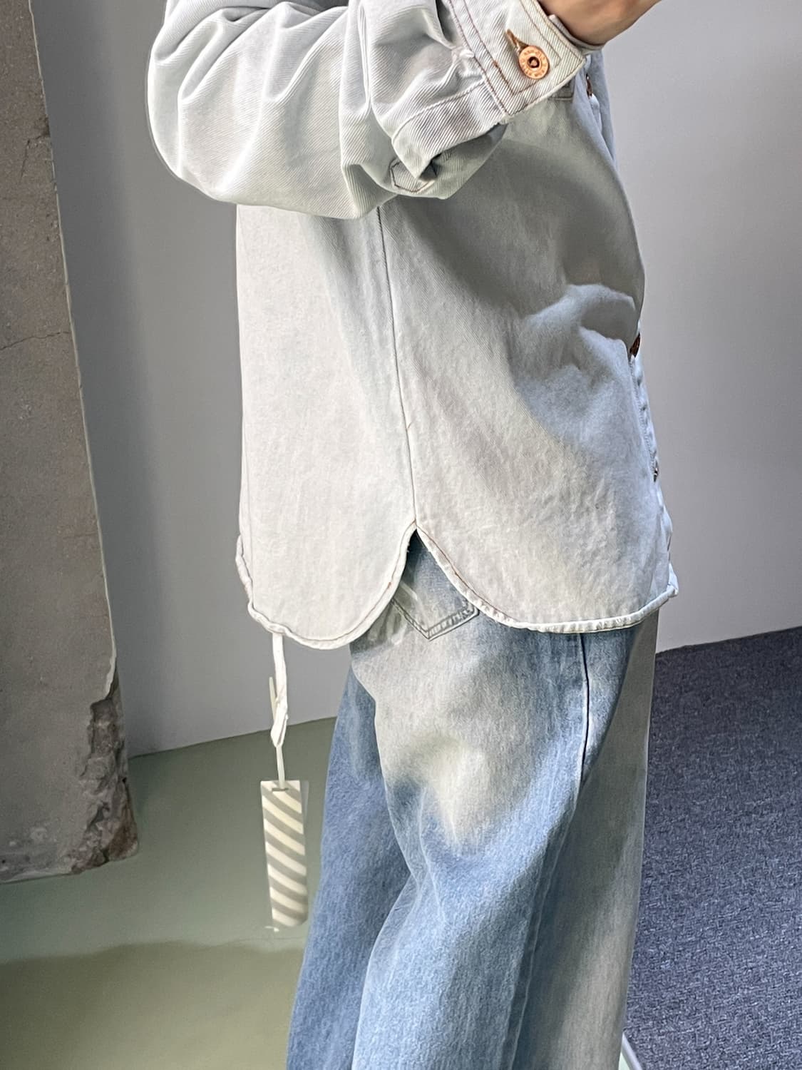 오프화이트 이글 엠브로이드 데님 자켓 상품이미지3