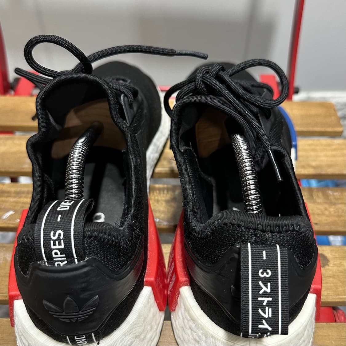 270) 아디다스 운동화 남성 남자 신발 NMD R1 블랙 상품이미지5