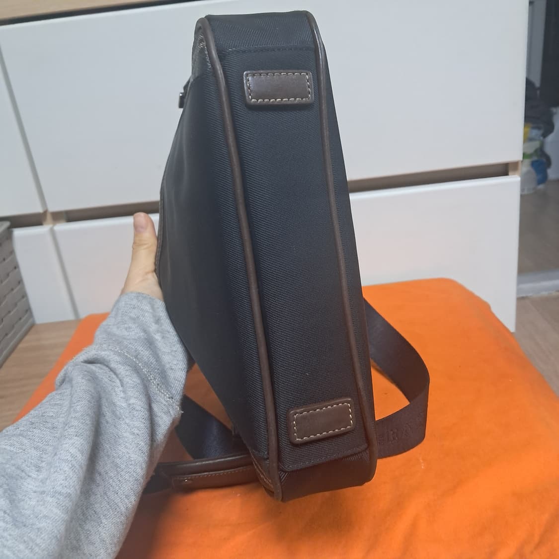 빈폴 남성 크로스백(남녀공용 가능) 상품이미지4