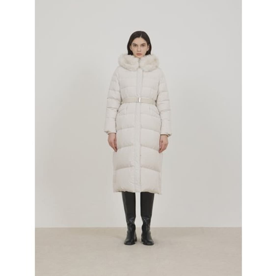 쥬크 ZOOC 벨티드 슬림핏 롱 구스 다운패딩
아이보리 사이즈55 새상품 상품이미지5