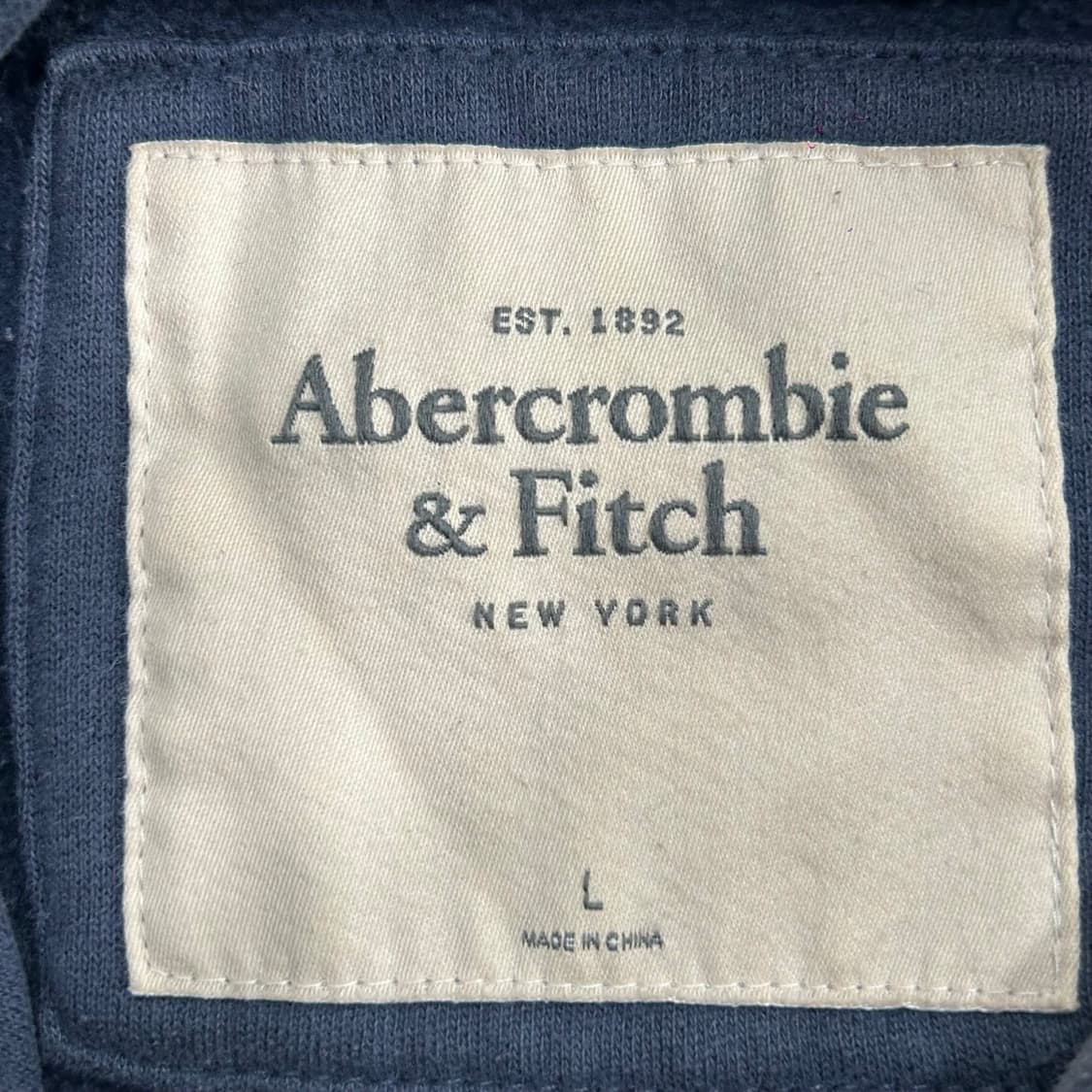 Abercrombie 아베크롬비 그런지 로고 네이비 후드티 상품이미지5