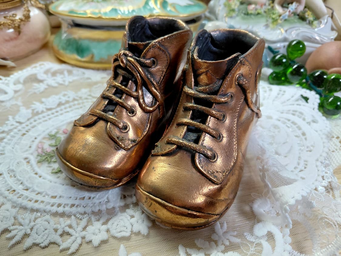 Rare Antique)귀한 1940s 앤틱 브론즈 아기 신발오브제 한쌍 상품이미지1