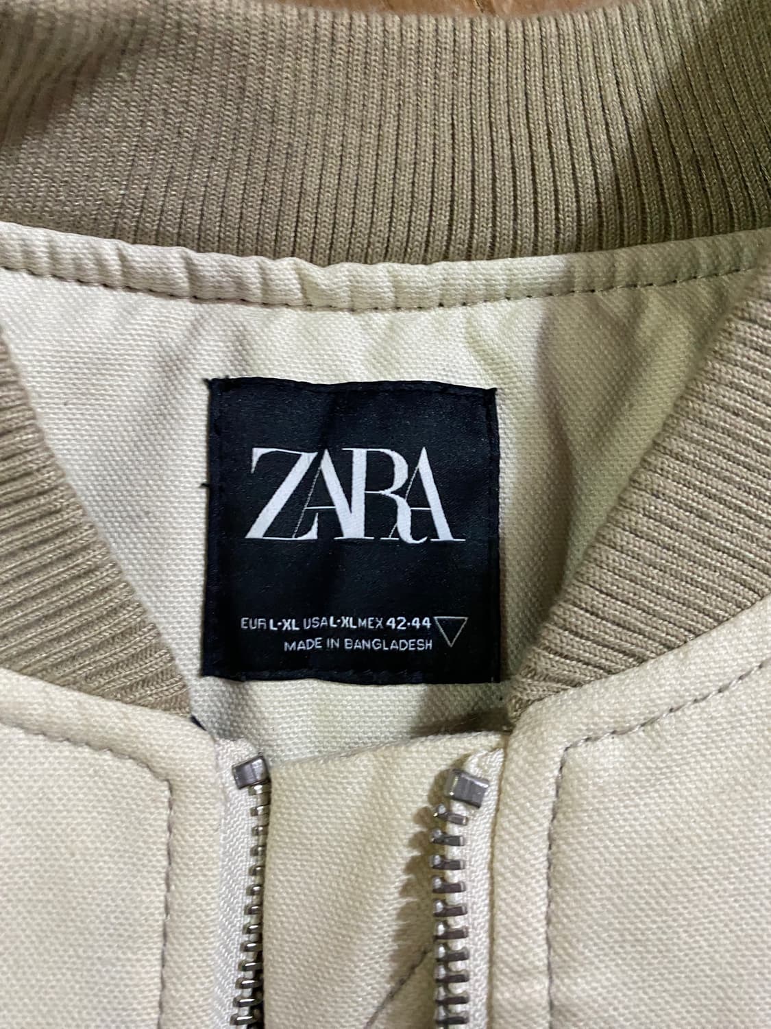 ZARA 워크웨어 아이보리 패딩 베스트 XL (105) 상품이미지3