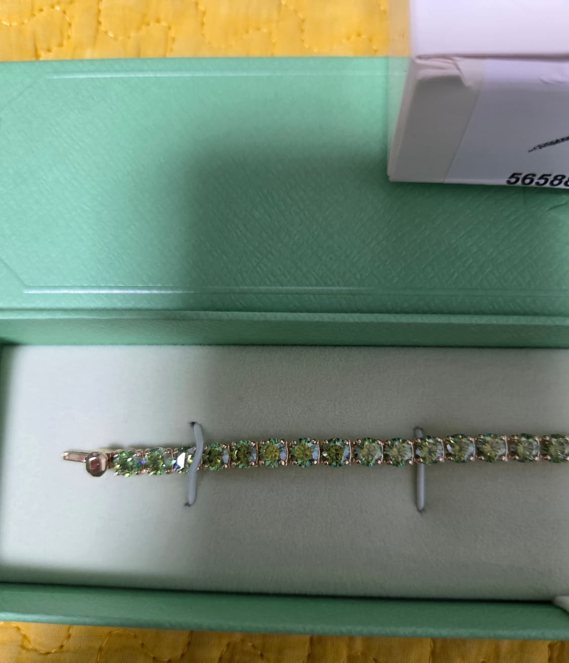 정가38만~새제품)스와로브스키 M사이즈 매트릭스 테니스 그린 팔찌 정품 상품이미지8