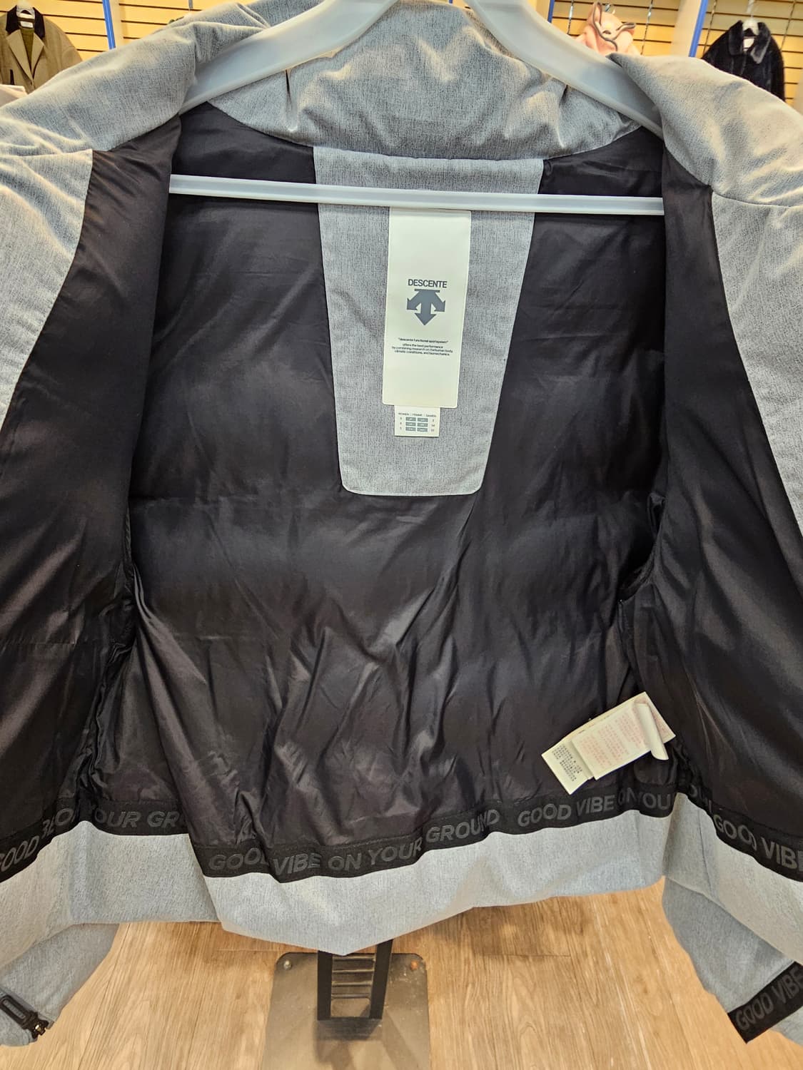 no.107 데상트 덕다운 숏패딩 크롭패딩 (XS) 상품이미지10