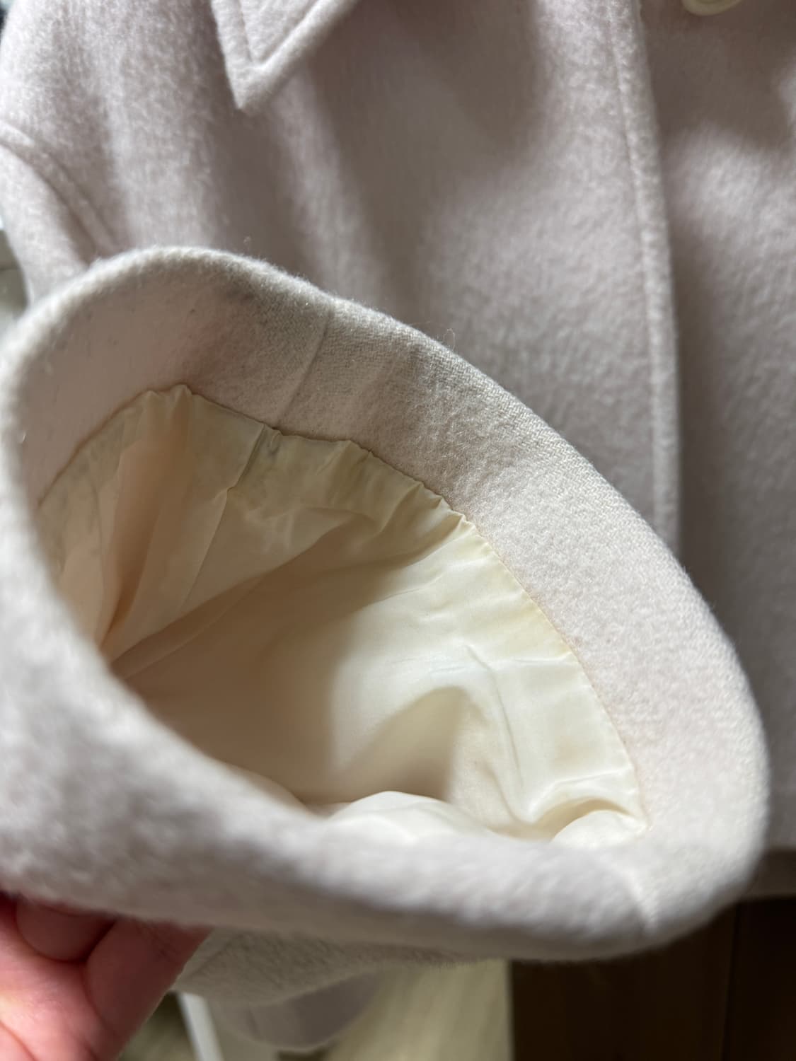 아모멘토 와이드 크롭 코트 아이보리 상품이미지7