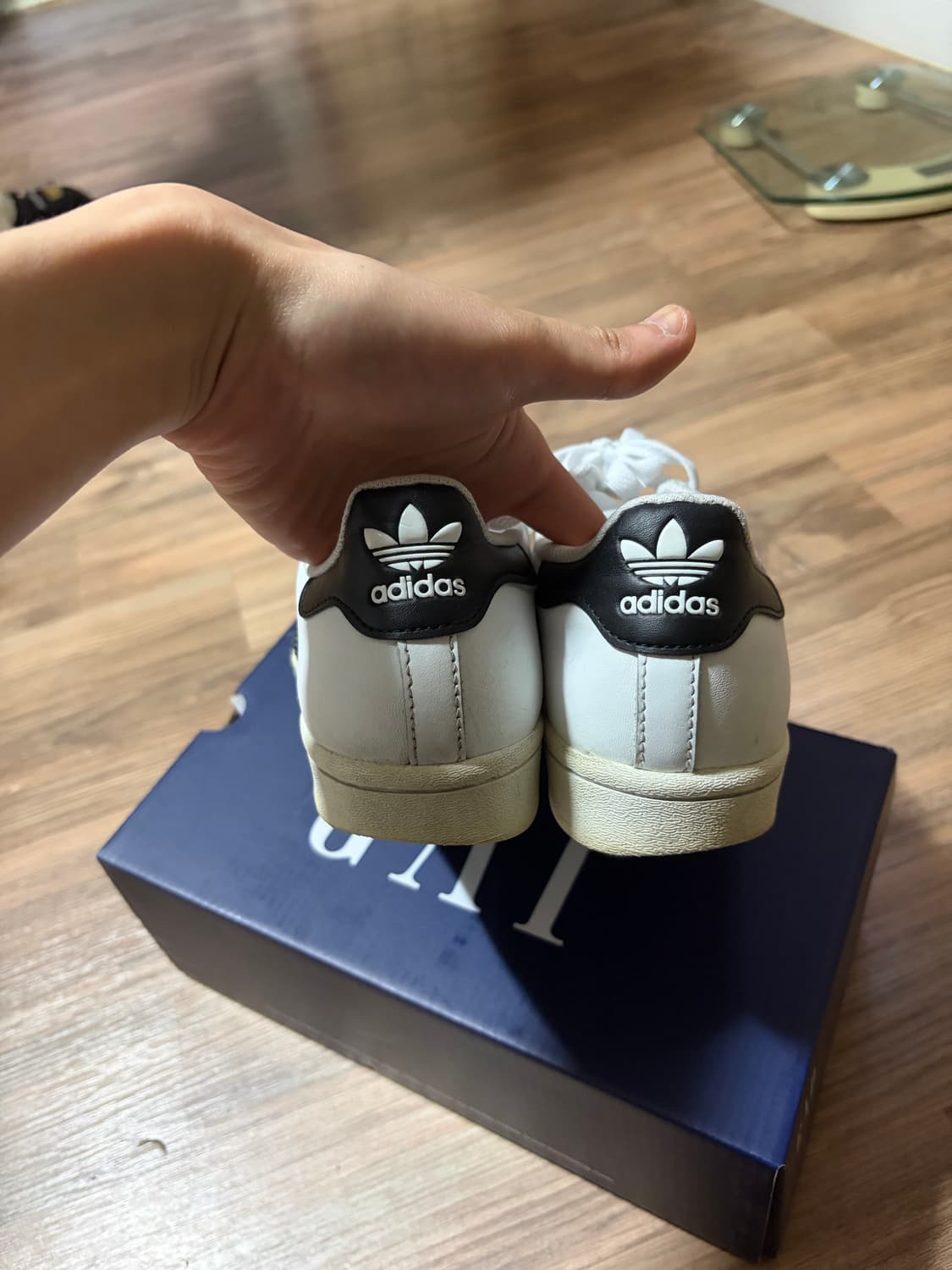 아디다스 슈퍼스타 흰/검 240mm 상품이미지3