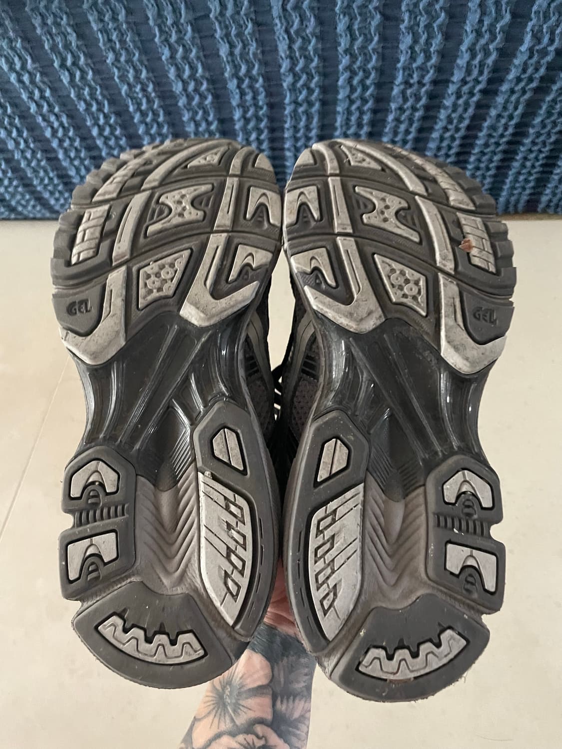 아식스 x 더뮤지엄비지터 젤카야노 14 클레이 그레이 글레이셔 그레이 상품이미지5