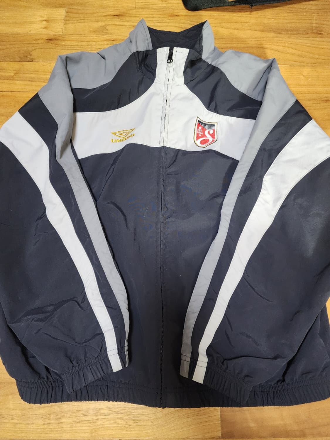 슈프림 엄브로 트랙자켓  s 상품이미지1