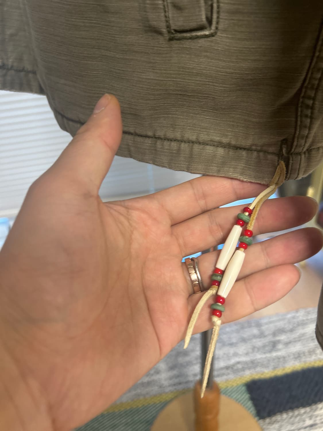 REMI RELIEF 퀼티드  라이닝  사이드 비즈포인트 셔츠 상품이미지3