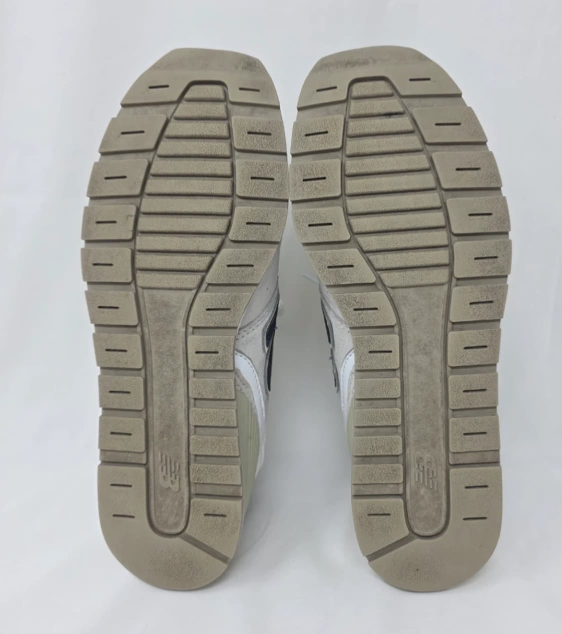 뉴발란스 996 운동화 235mm 상품이미지8